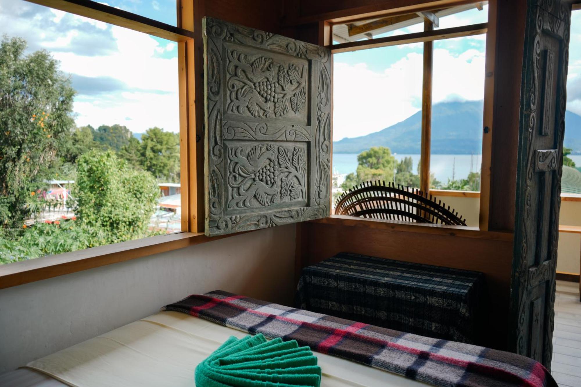 Ostello Casa Madera San Marcos La Laguna Esterno foto