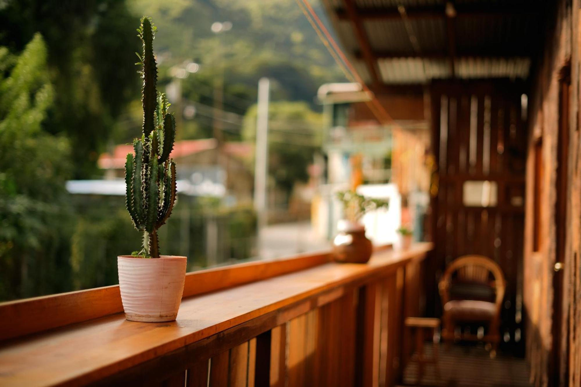 Ostello Casa Madera San Marcos La Laguna Esterno foto